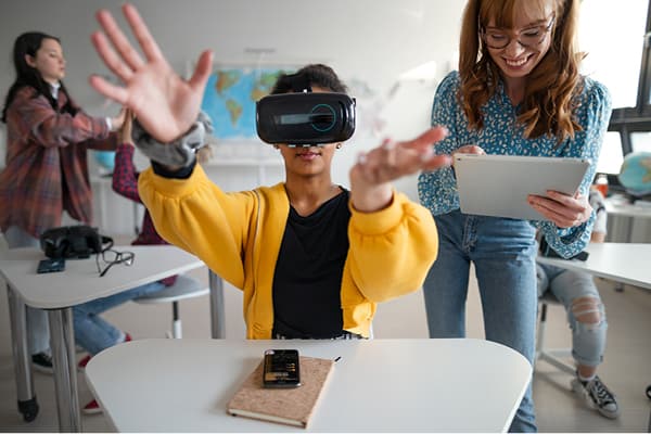 Augmented and Virtual Reality Are Changing the Learning Experience