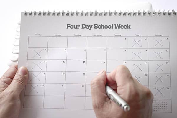 More Missouri Districts Switching to a Four-Day Week